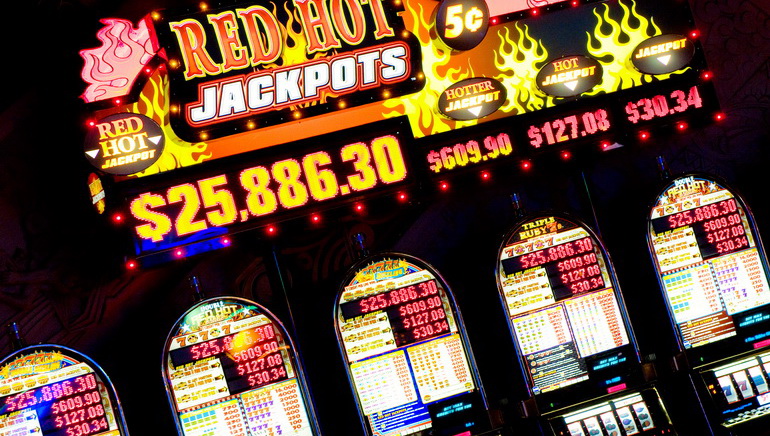 नि: शुल्क ऑनलाइन स्लॉट खेल खेलने के लिए गाइड 2025